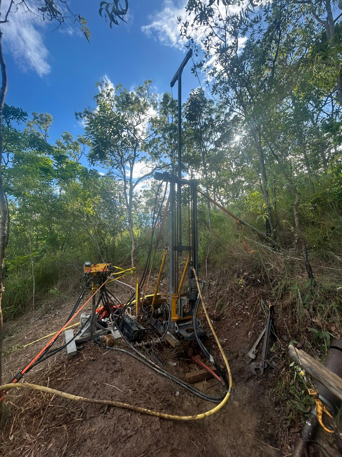Rees Drilling large rig setup